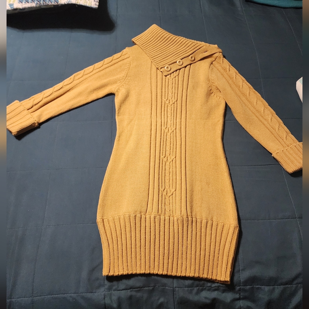 Yoki sweater dress..caramel large..like new